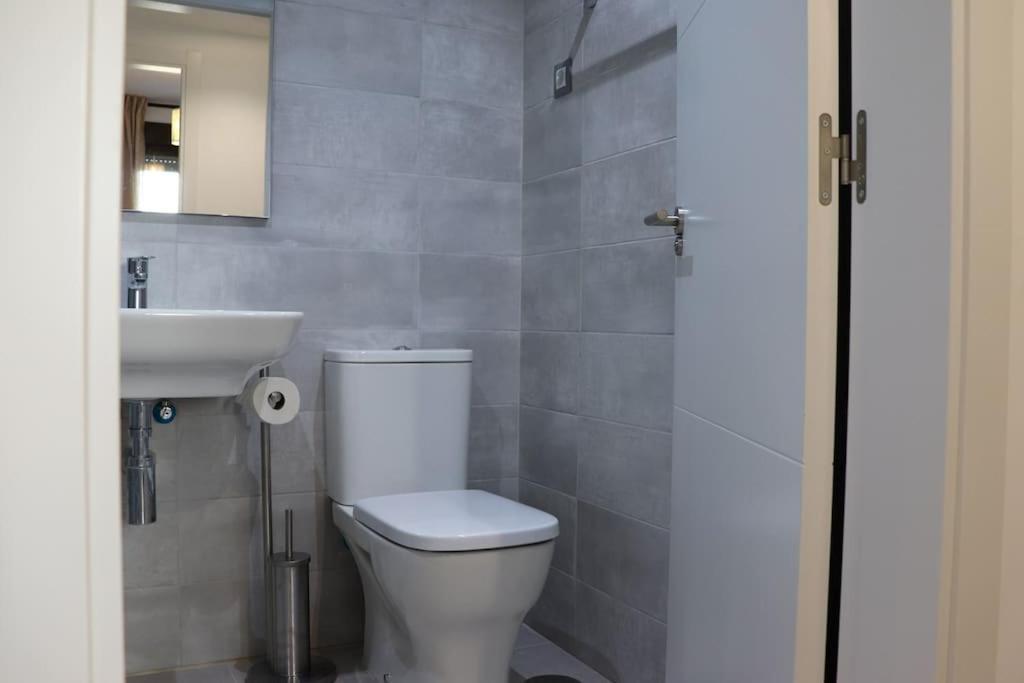 Oasis In Estepona With Parking 5Min From The Beach Buitenkant foto