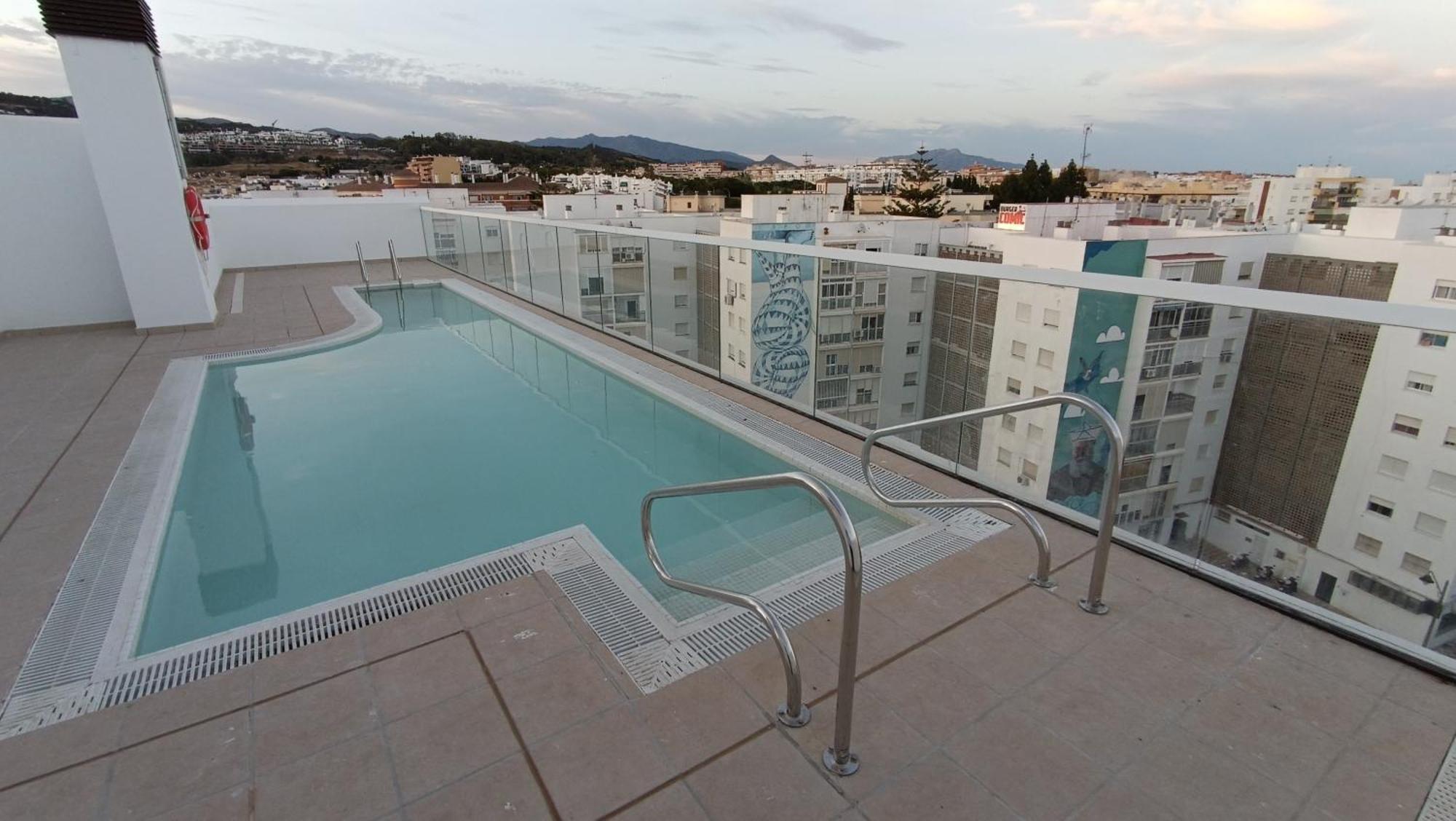 Oasis In Estepona With Parking 5Min From The Beach Buitenkant foto