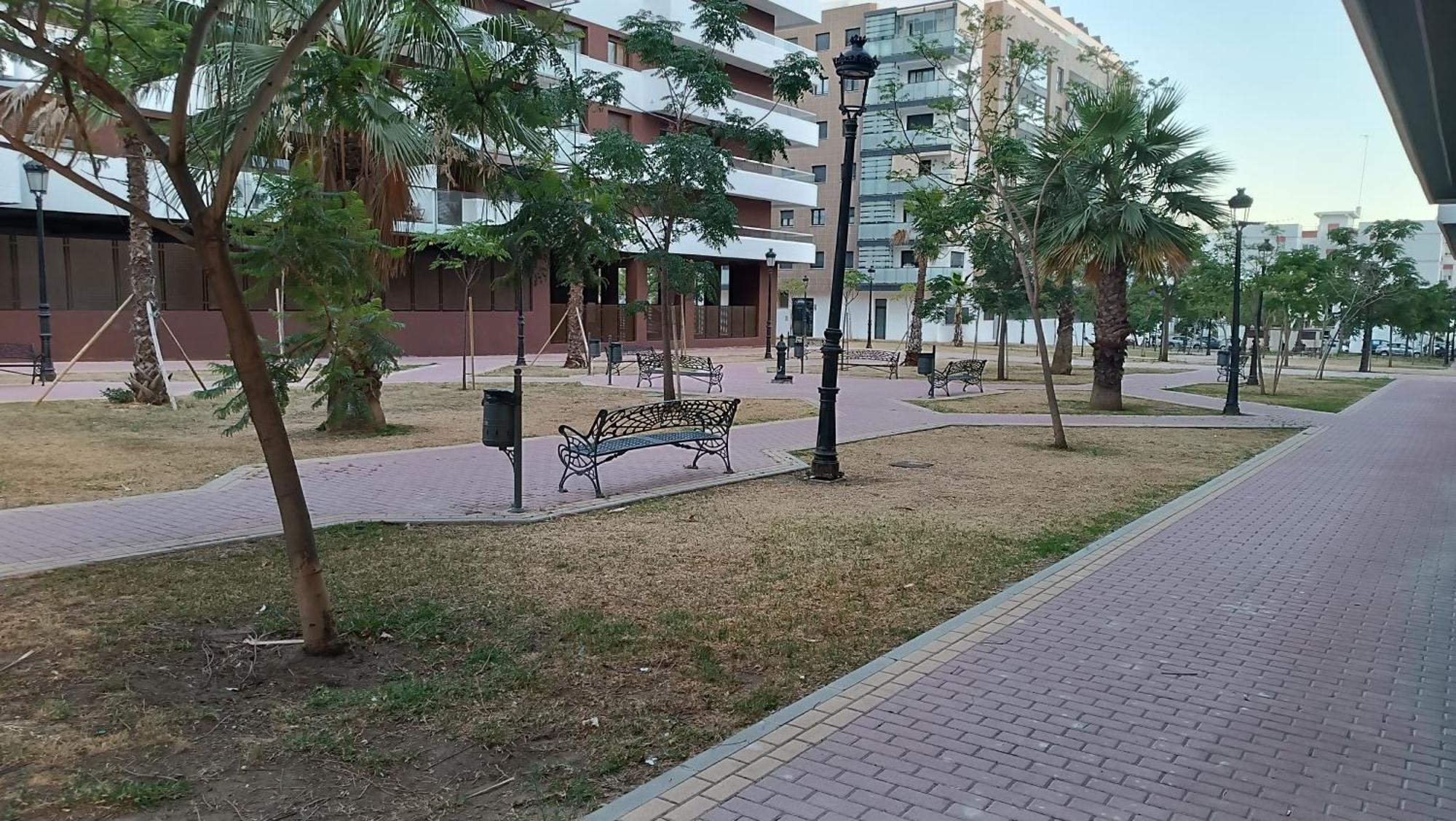 Oasis In Estepona With Parking 5Min From The Beach Buitenkant foto